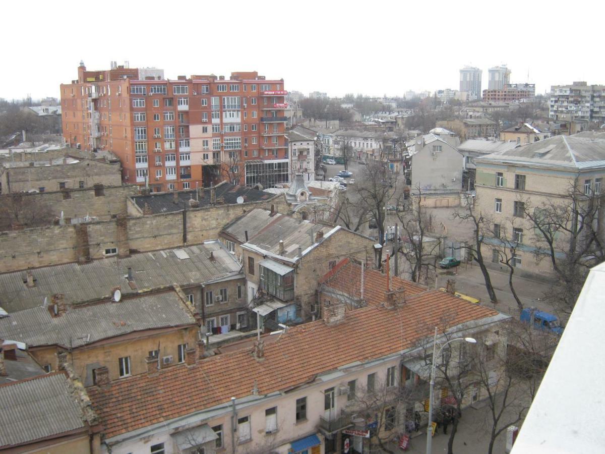 Мини Отель П88/1 Odesa Exterior photo